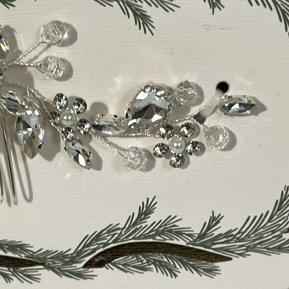 Elegant Bridal Wedding Hair Comb Silver Tone Rhinestone Embellished Floral BLING - Picture 9 of 14